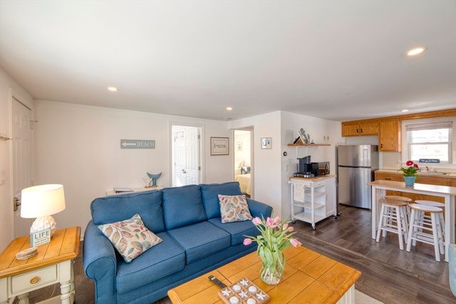 205 Lower County Rd 8, Dennis, MA 02639