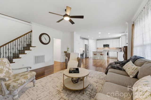 422 Deer Brush Lane, Waxhaw, NC 28173