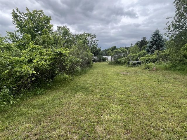 1172 N Greenville Road, Stanton, MI 48888