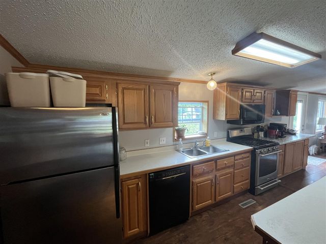 1172 N Greenville Road, Stanton, MI 48888