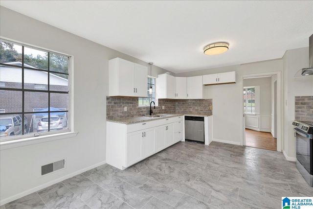 332 8TH STREET, Pleasant Grove, AL 35127