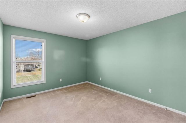 416 SW Stacey Drive, Lee's Summit, MO 64082