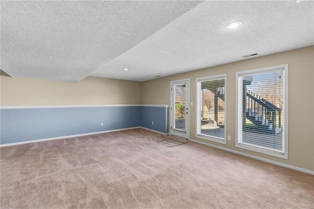 416 SW Stacey Drive, Lee's Summit, MO 64082