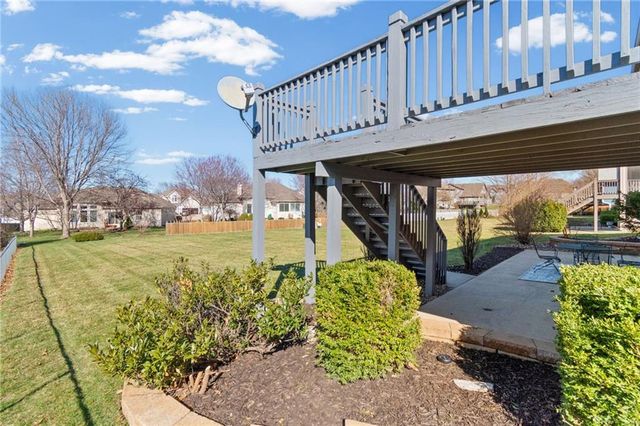 416 SW Stacey Drive, Lee's Summit, MO 64082