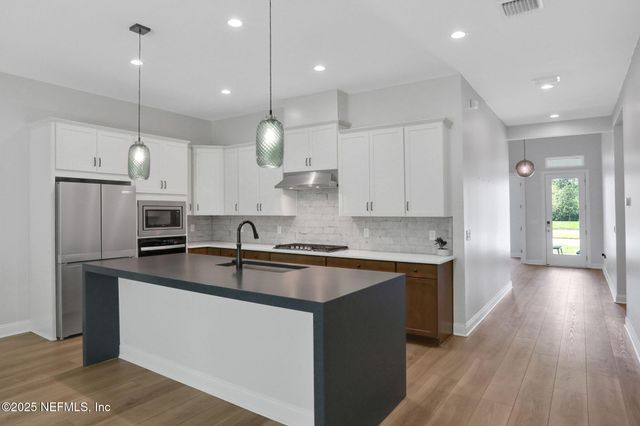 10149 FILAMENT Boulevard, Jacksonville, FL 32256