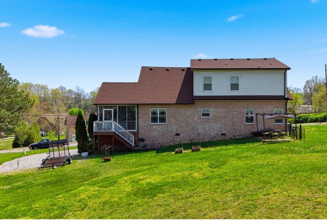 4046 Summit Dr, Greenbrier, TN 37073