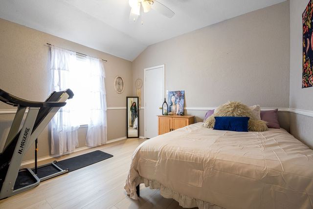 943 Morgan Drive, Burleson, TX 76028