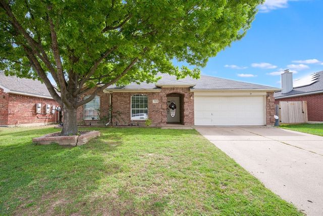943 Morgan Drive, Burleson, TX 76028