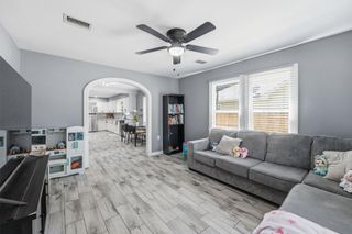 9330 E Avenue L, Houston, TX 77012