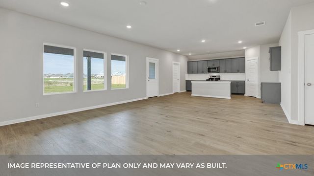 412 BARRON ESTATE Drive, Lockhart, TX 78644