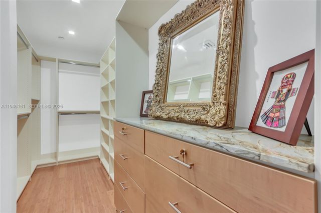 11113 Biscayne Blvd PH8, Miami, FL 33181