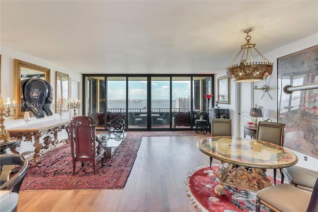 11113 Biscayne Blvd PH8, Miami, FL 33181
