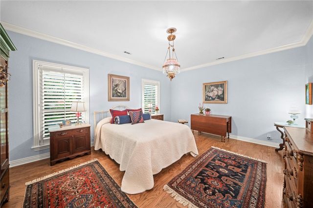 906 N Pembroke Road, Fayetteville, AR 72701