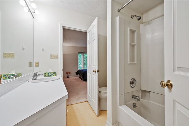 100 Denniston St 422, Shadyside, PA 15206