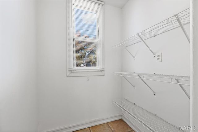 4647 Tyrolean Avenue, St Louis, MO 63116