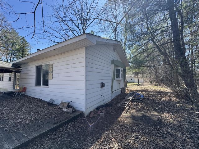 5084 Sandy Run Road, Sears, MI 49679