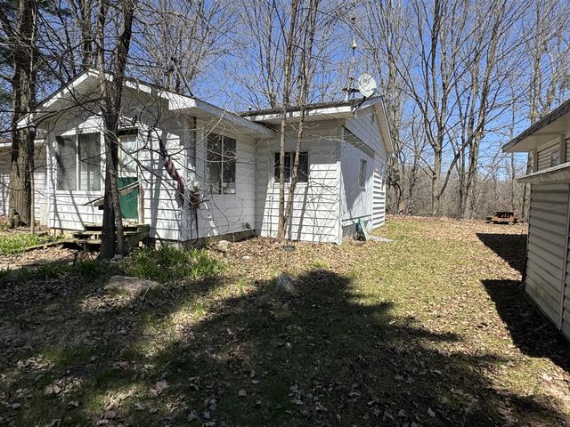 5084 Sandy Run Road, Sears, MI 49679