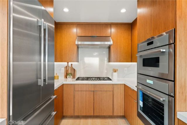 325 N Madison Avenue, Monrovia, CA 91016