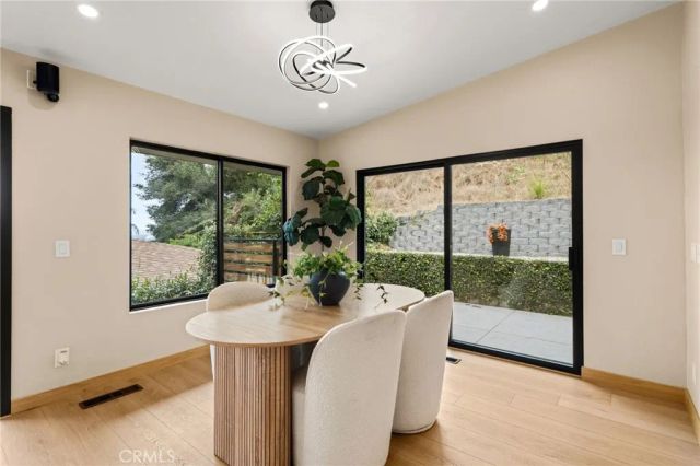 325 N Madison Avenue, Monrovia, CA 91016