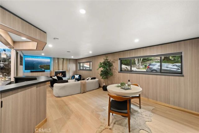325 N Madison Avenue, Monrovia, CA 91016