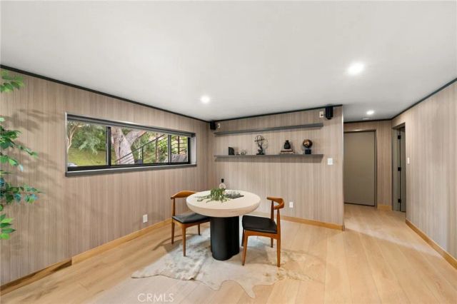 325 N Madison Avenue, Monrovia, CA 91016