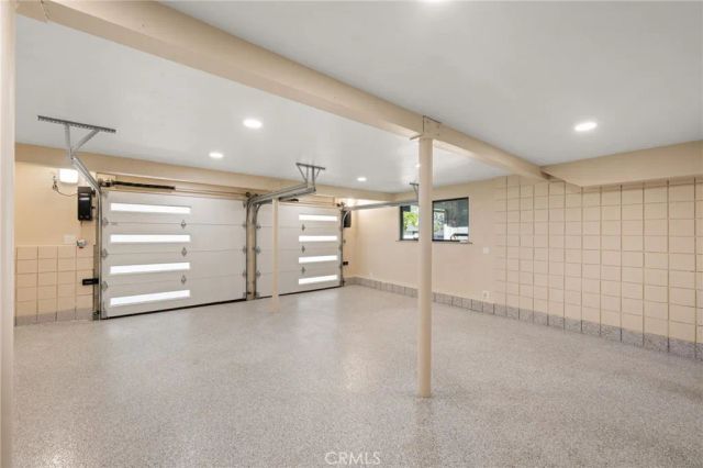 325 N Madison Avenue, Monrovia, CA 91016