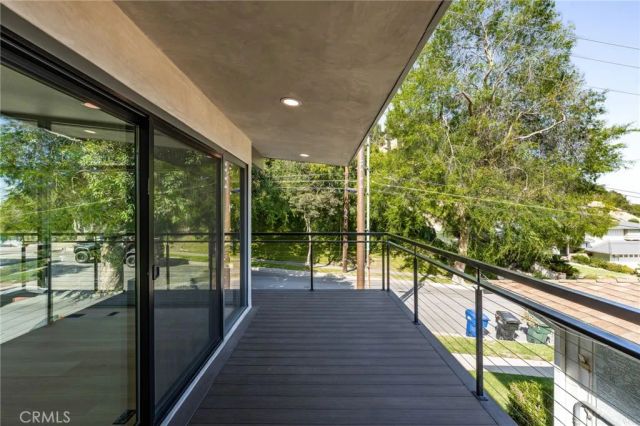 325 N Madison Avenue, Monrovia, CA 91016