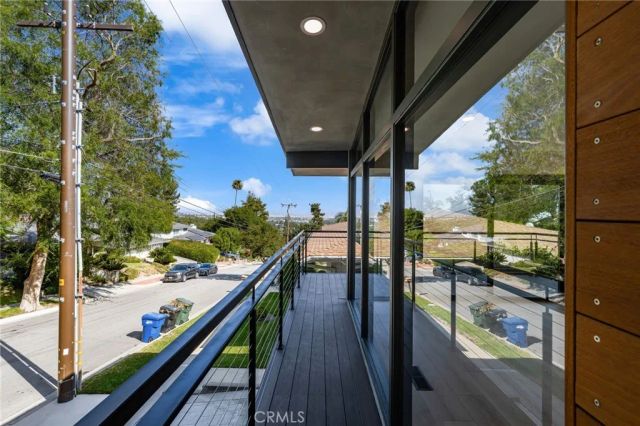 325 N Madison Avenue, Monrovia, CA 91016