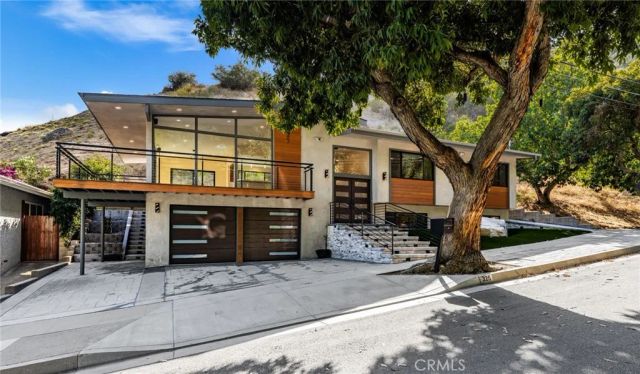 325 N Madison Avenue, Monrovia, CA 91016