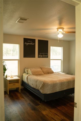 315 W Oak Street, Whitewright, TX 75491