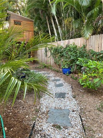 1239 Morningside DR, Fort Myers, FL 33901