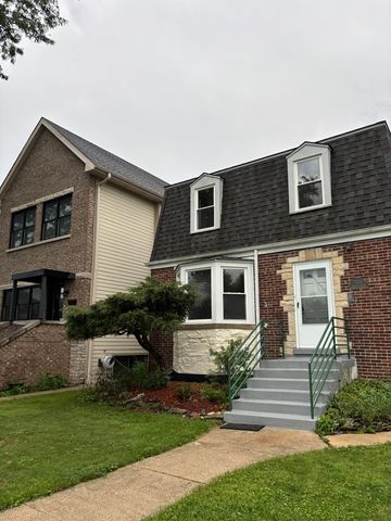 5722 N Leonard Avenue, Chicago, IL 60646