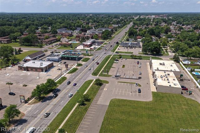 32524 Warren Road, Westland, MI 48185