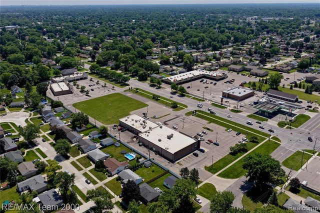 32524 Warren Road, Westland, MI 48185