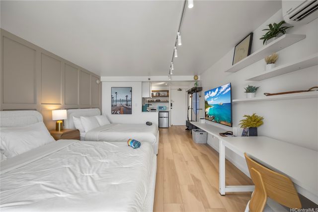 445 Seaside Avenue 2415, Honolulu, HI 96815