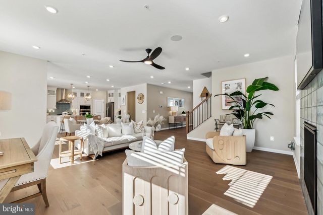 9895 OBIN LN, Waldorf, MD 20601