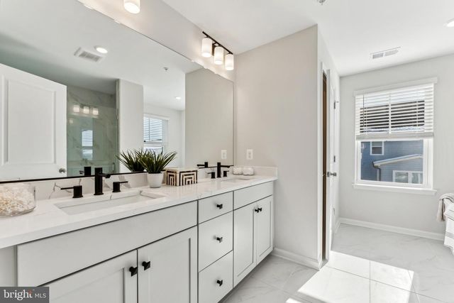 9895 OBIN LN, Waldorf, MD 20601