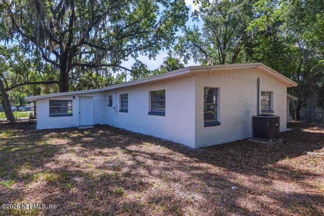 1146 LA MARCHE Drive, Jacksonville, FL 32205