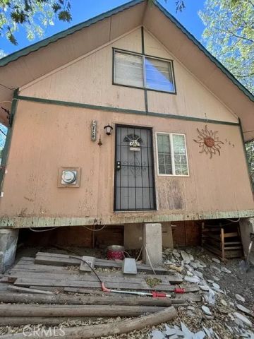 569 Yukon Dr., Green Valley Lake, CA 92341