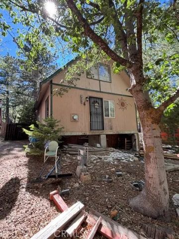 569 Yukon Dr., Green Valley Lake, CA 92341