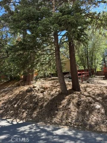 569 Yukon Dr., Green Valley Lake, CA 92341