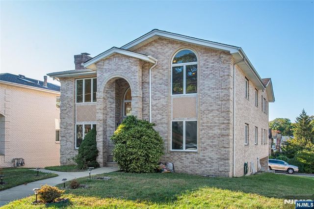 405 Chestnut Street 1, Ridgefield, NJ 07657