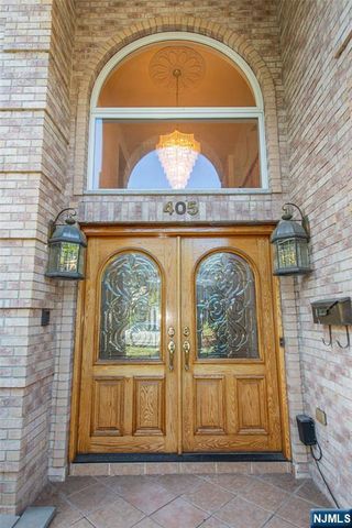 405 Chestnut Street 1, Ridgefield, NJ 07657