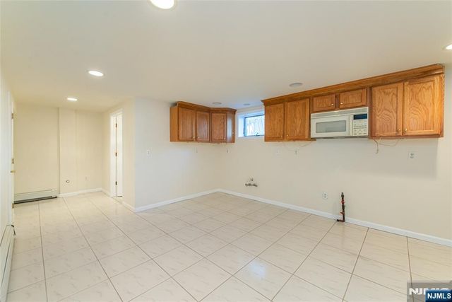 405 Chestnut Street 1, Ridgefield, NJ 07657