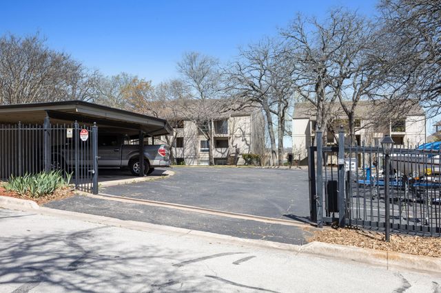 388 Driftwood Court 3, Azle, TX 76020