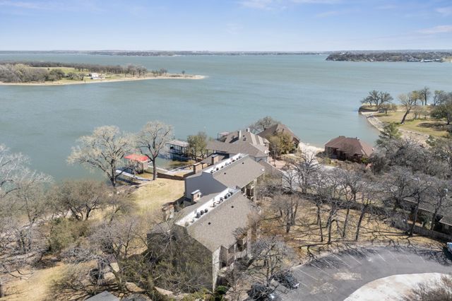 388 Driftwood Court 3, Azle, TX 76020