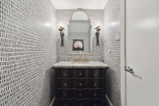 388 Driftwood Court 3, Azle, TX 76020