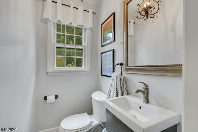 122 N Maple Ave, Bernards Twp., NJ 07920