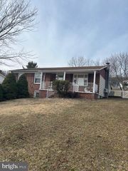15411 SHAMROCK ROAD, Cresaptown, MD 21502