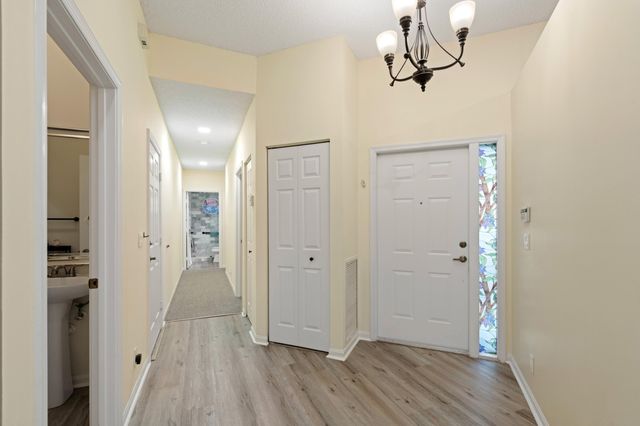 6419 Long Key Lane, Boynton Beach, FL 33472